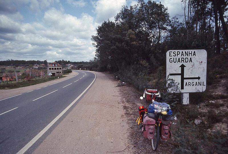 WT 2200 305-06 Portugal.jpg